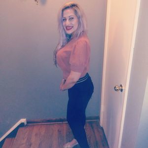 Meet your Posher, Alexis